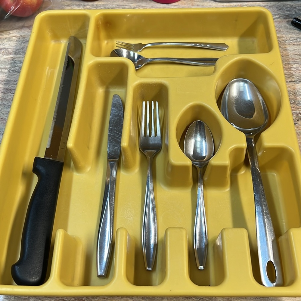 Vintage MCM Harvest Gold Rubbermaid silverware 🥄 tray